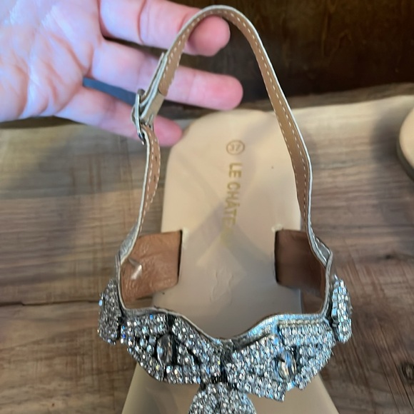 Le Chateau silver gladiator sandal with rhinestone front detail. - Picture 5 of 6